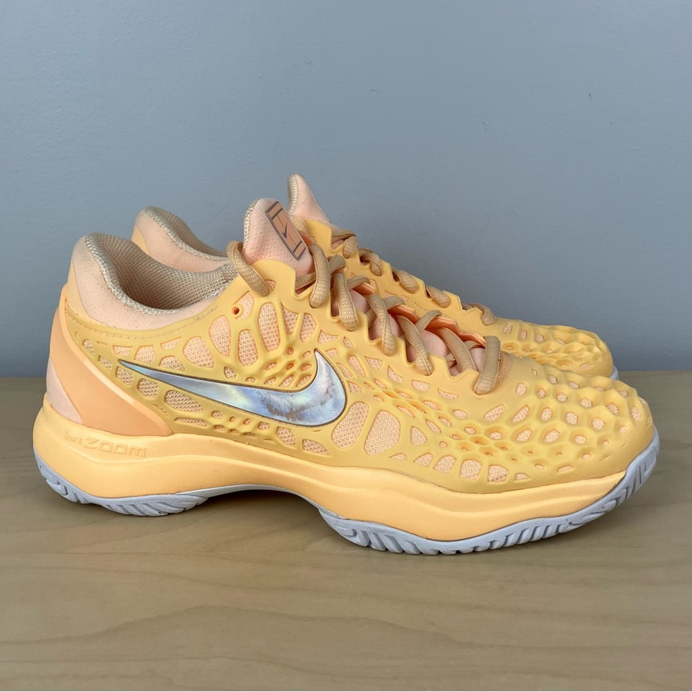 Nike Women’s Size 8.0 Air Zoom Cage 3 HC Tangerine Athletic Tennis Shoes